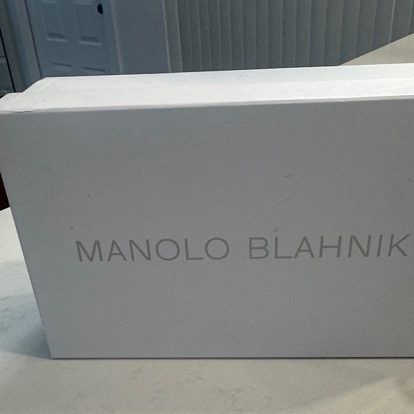 Manolo Blahnik Classic Black Heels Suede - Picture 3 of 9